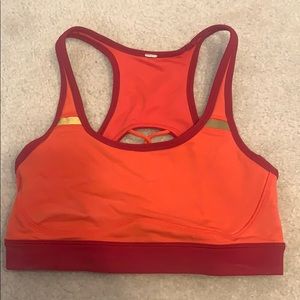 Lululemon sports bra